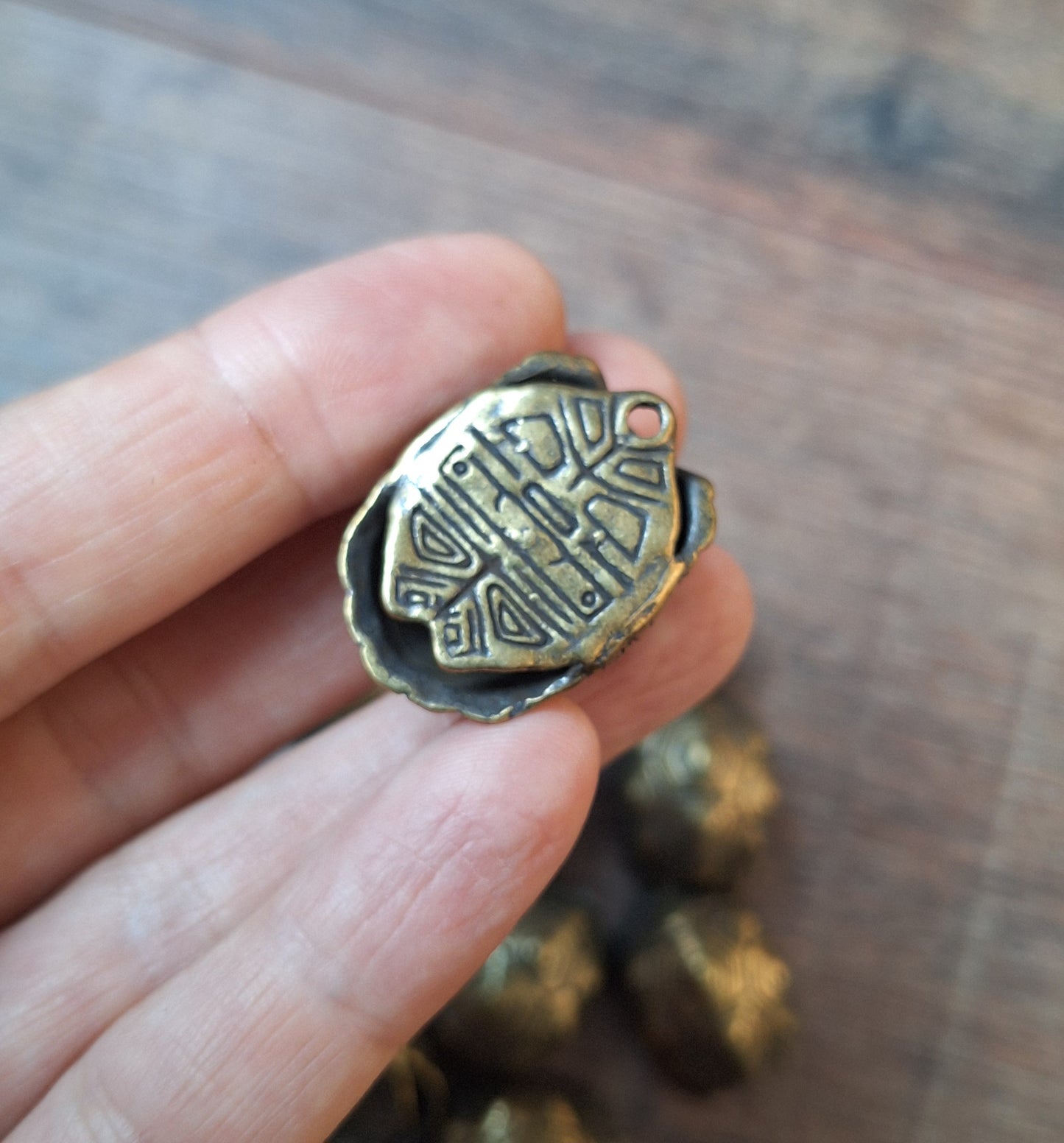 Bell with turtle shield 20 millimeter