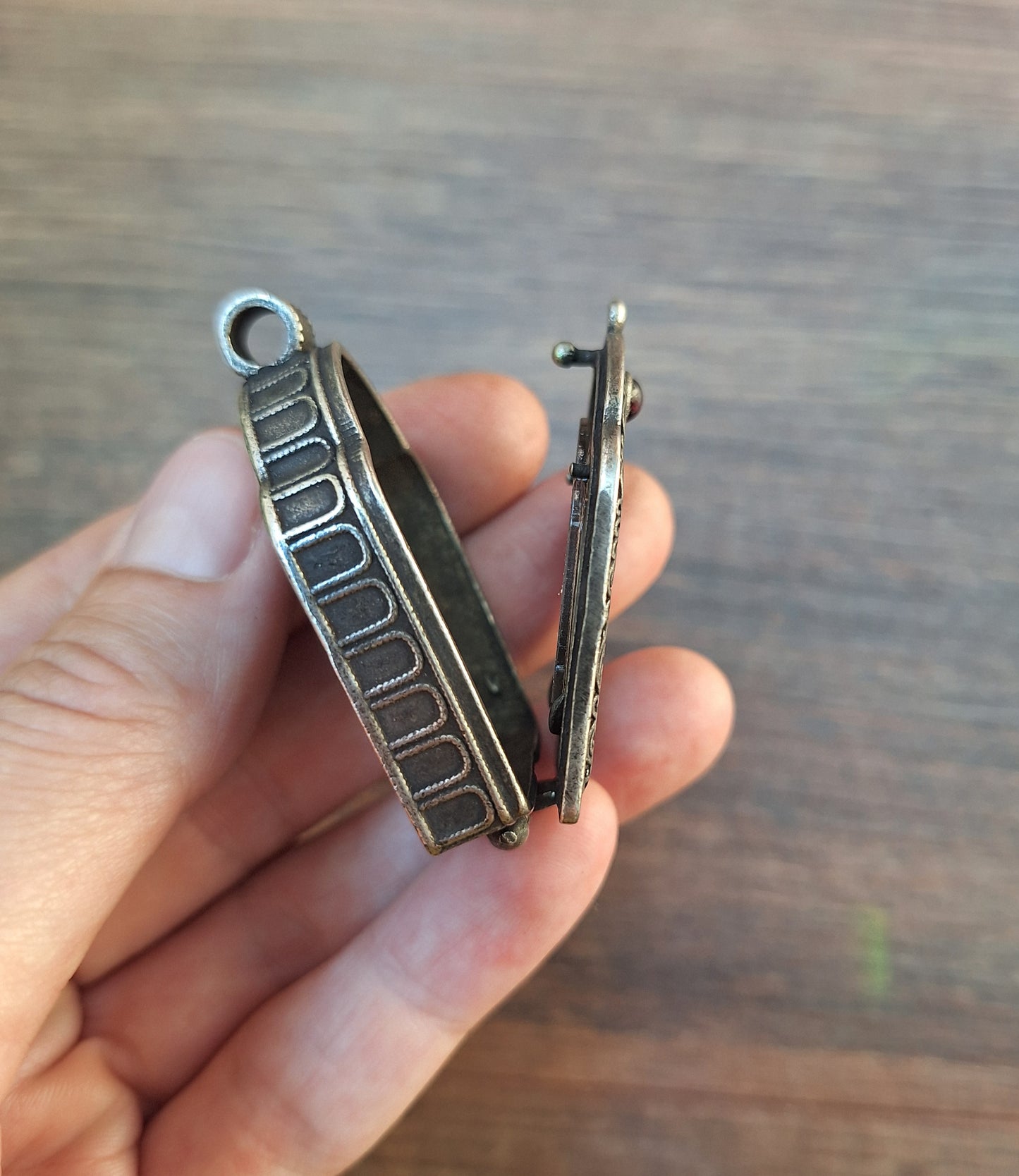 Vintage Tibetan silver gau pendant Shakyamuni Buddha