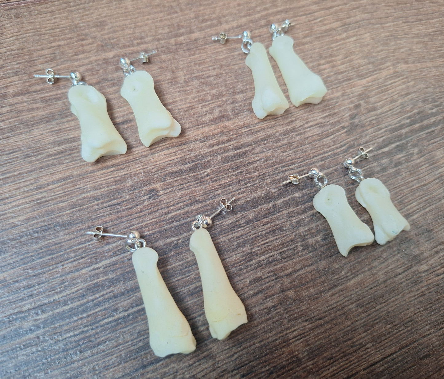Roe deer foot bones amulet earrings