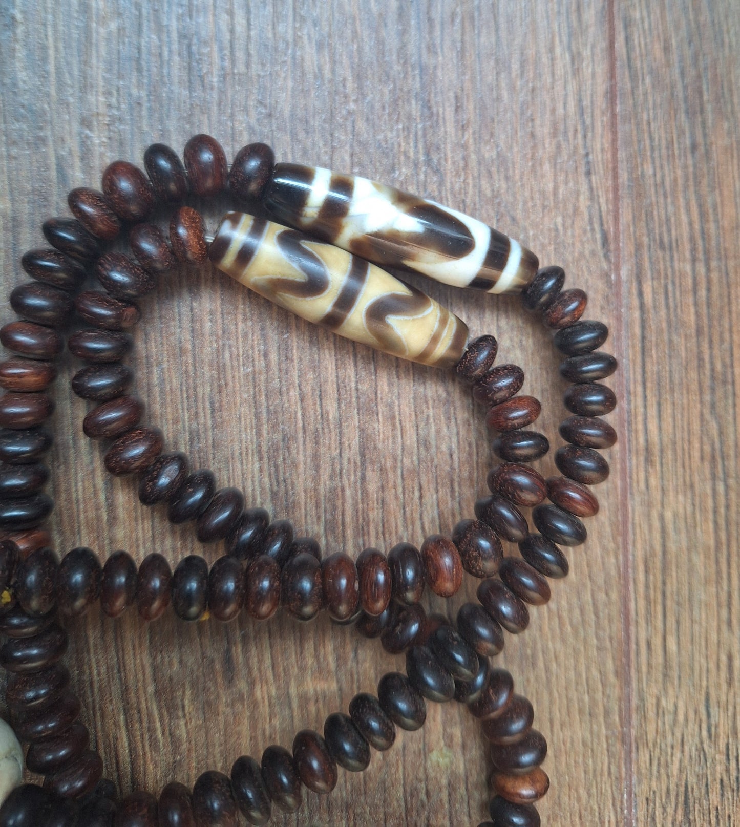 Dzi bead Wave mala necklace