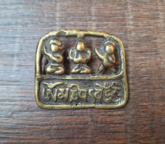 Vintage bronze thogchag pendant Three Bodhisattva
