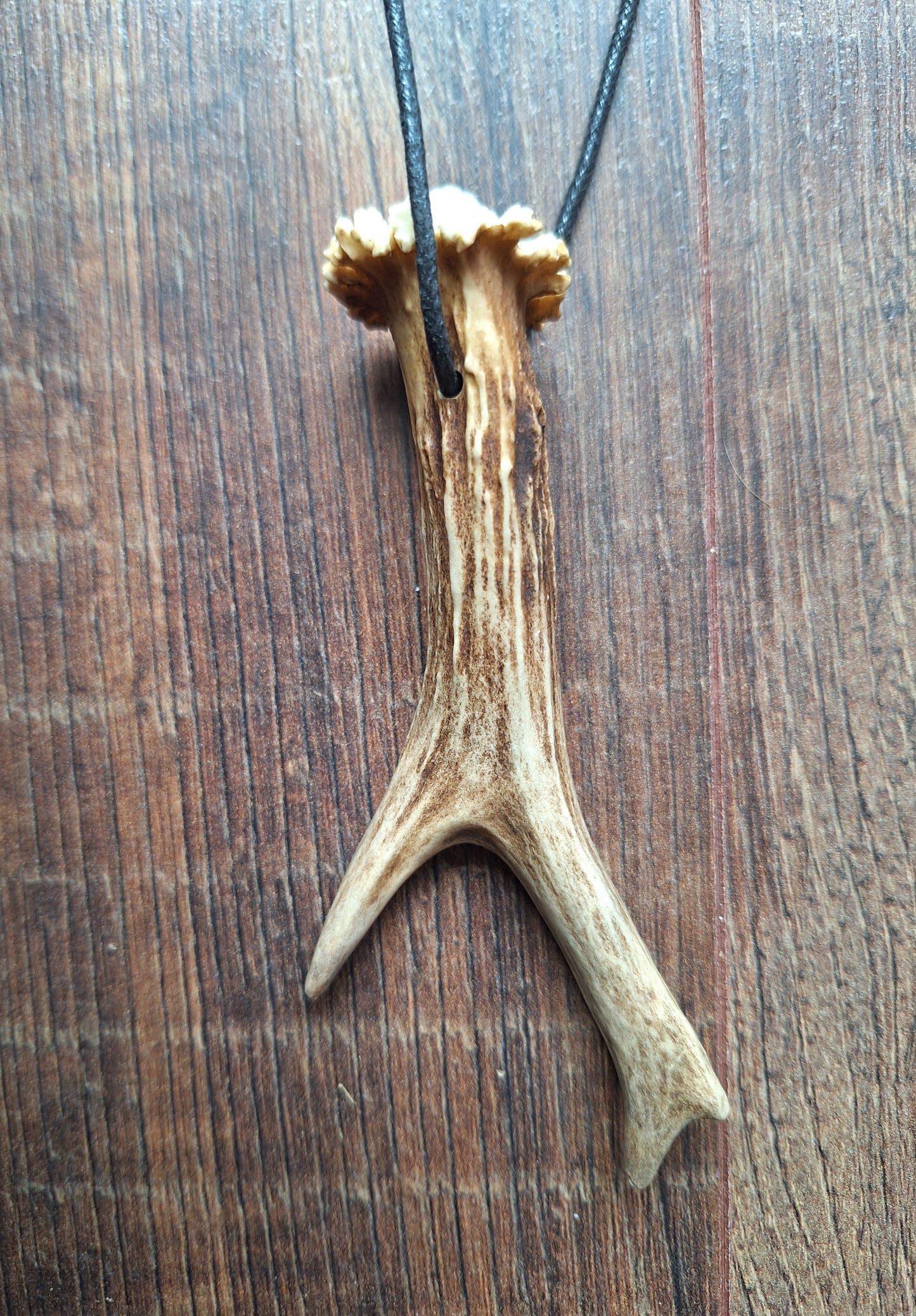 Roe deer antler necklaces