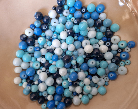 Blue glass beads mix