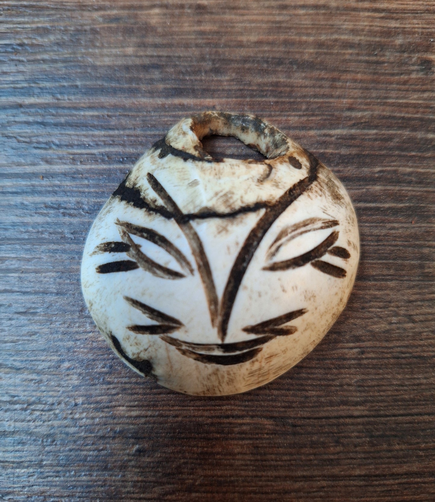 Old Tibetan conch shell pendant