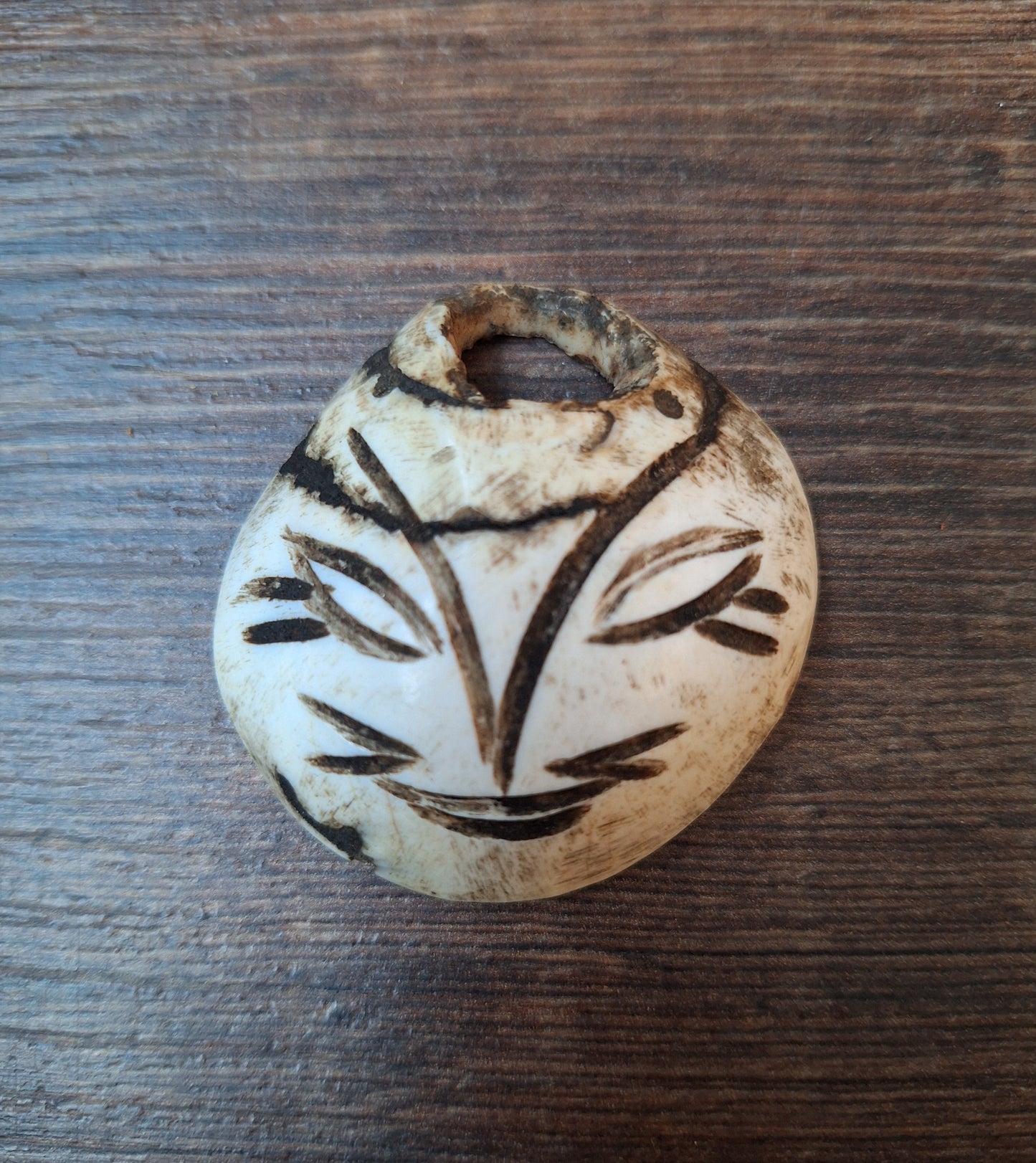 Old Tibetan conch shell pendant