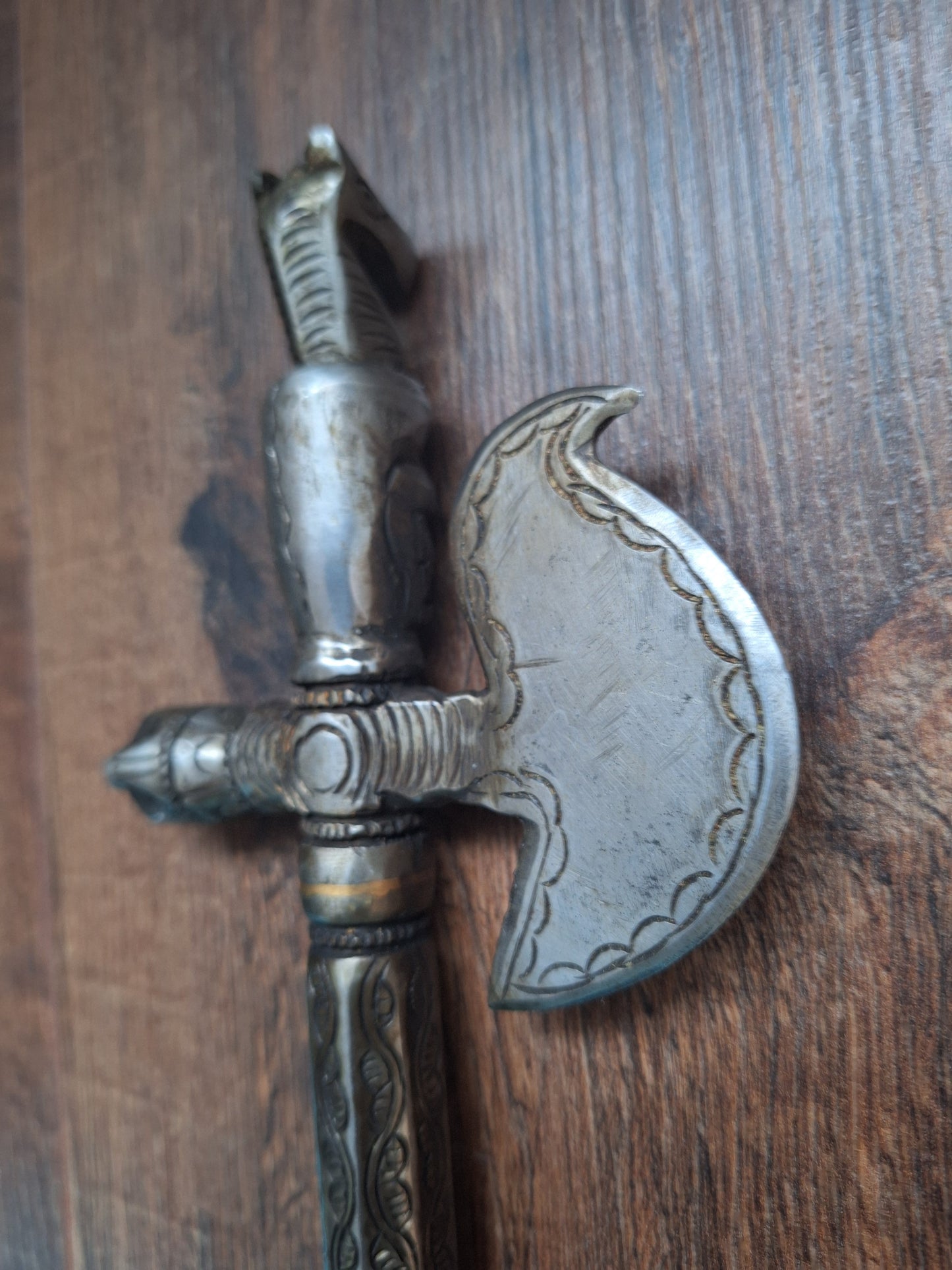 Iron khatvanga