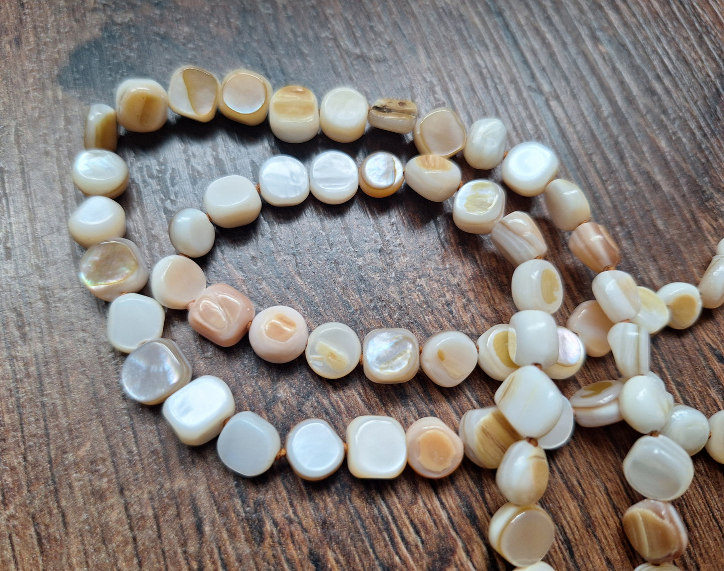 Amulet cord Mother of Pearl