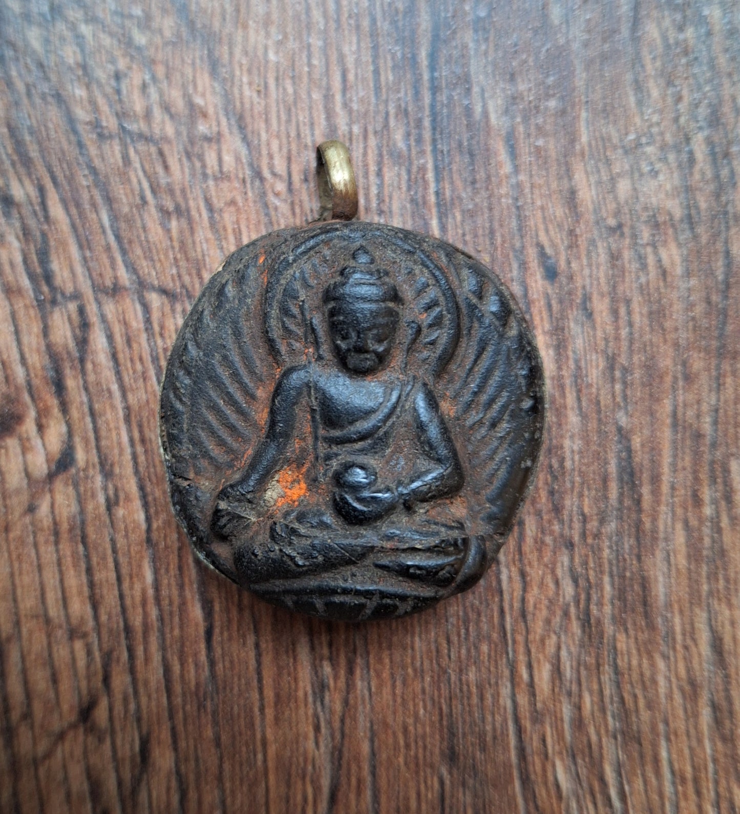 Vintage Nepalese glass pendant Shakyamuni Buddha