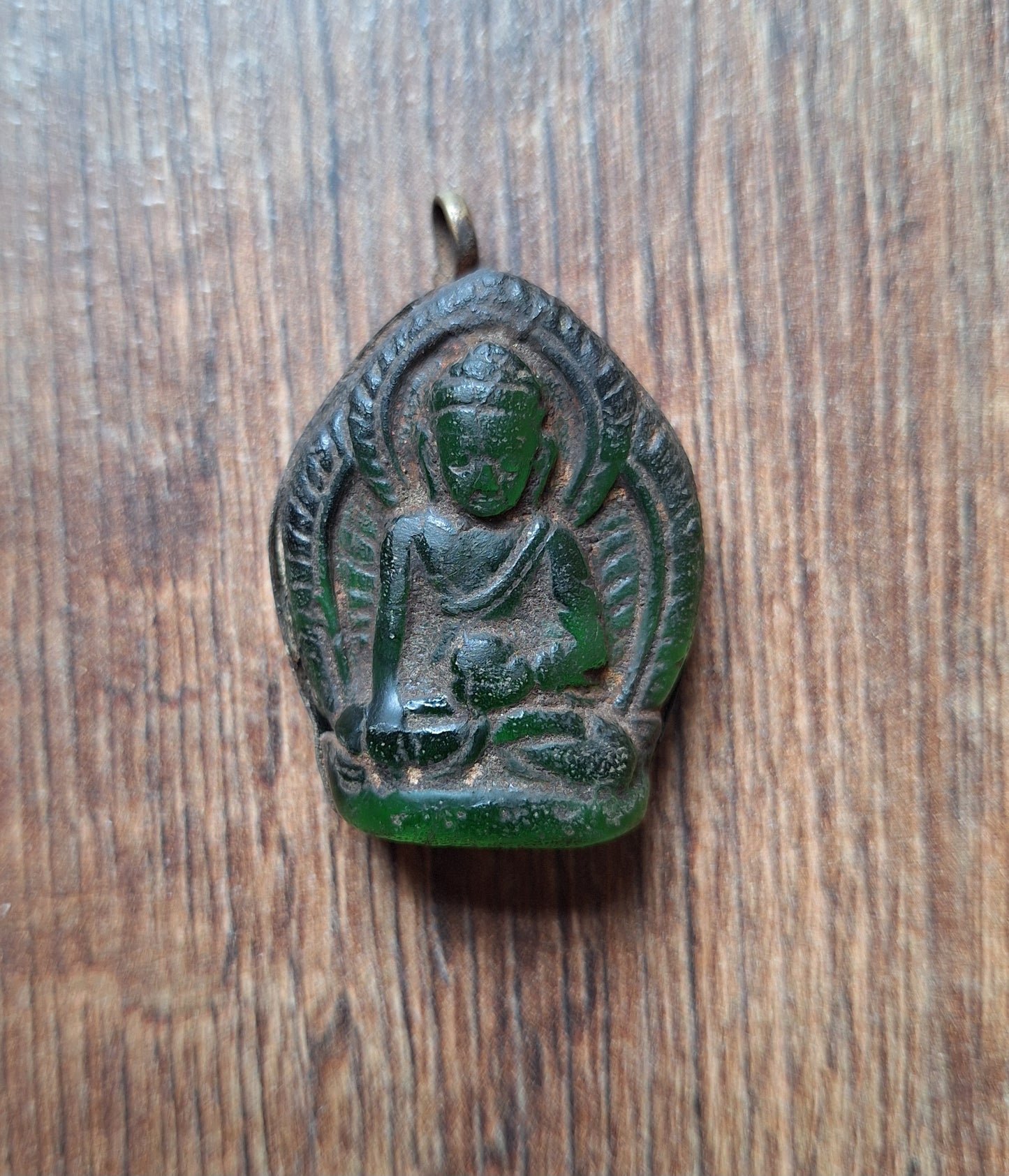 Vintage Nepalese glass pendant Shakyamuni Buddha