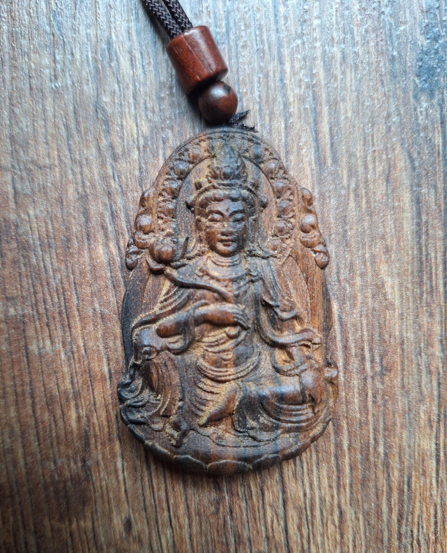 Necklace with wooden pendant Green Tara