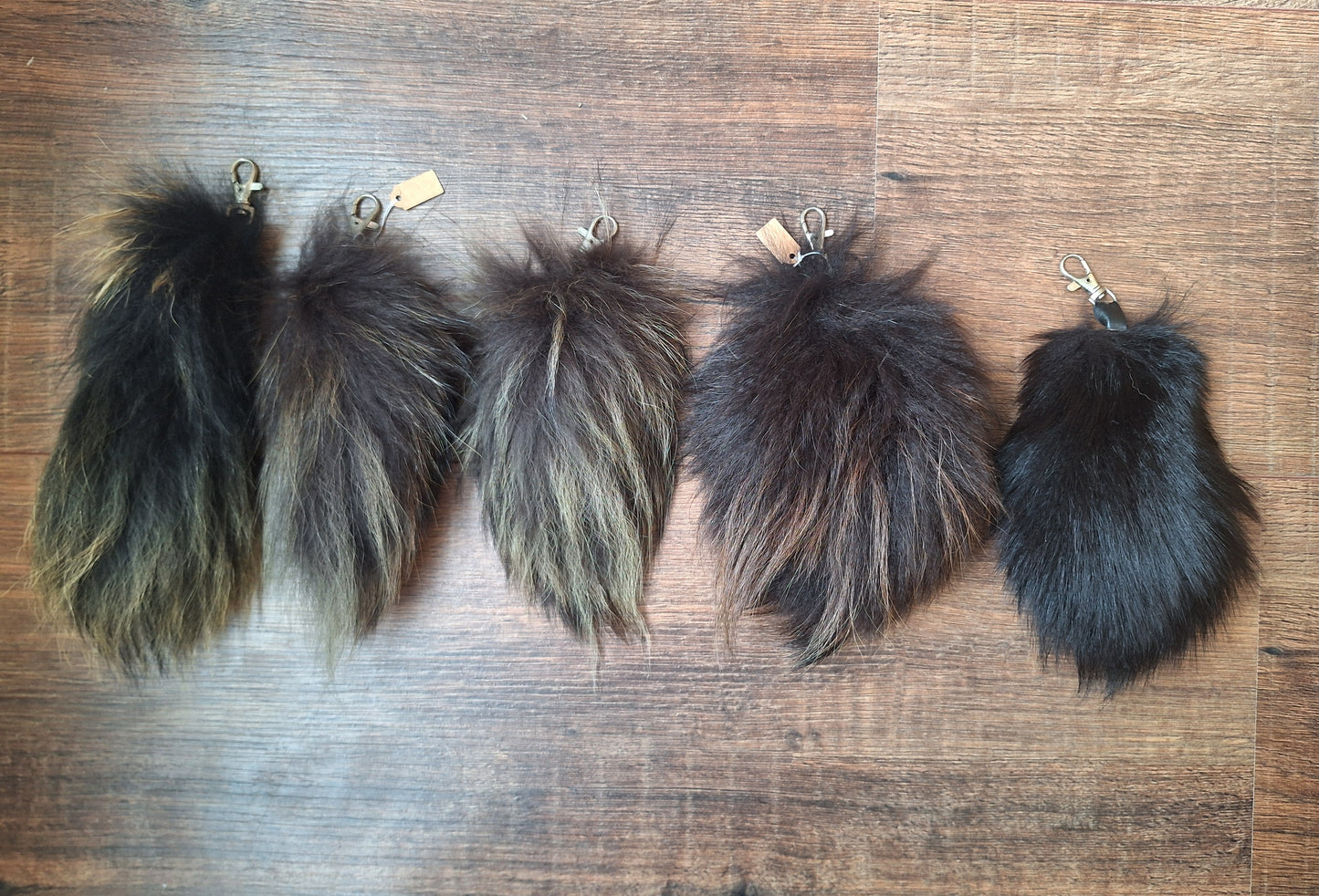 Fox tail tips keychains