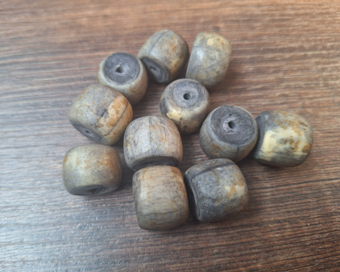 Old Nepalese bone beads, set of 11