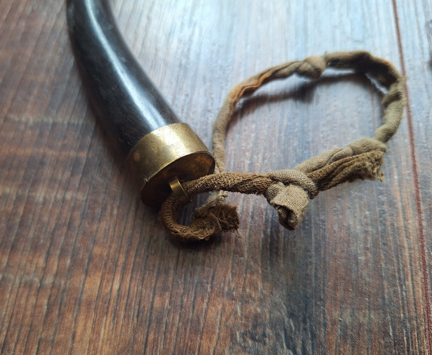 Vintage Indian gazelle horn pendant
