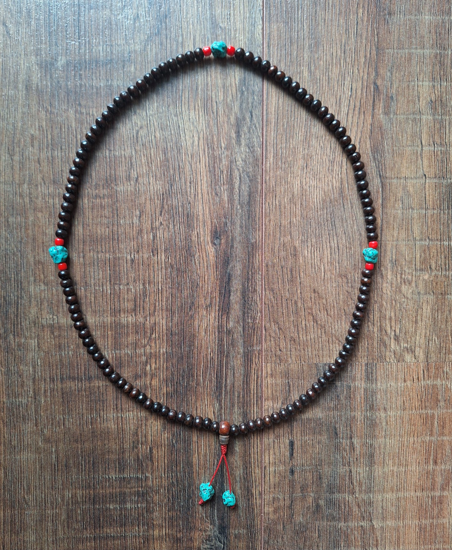 Tibetan rosewood and howlite mala