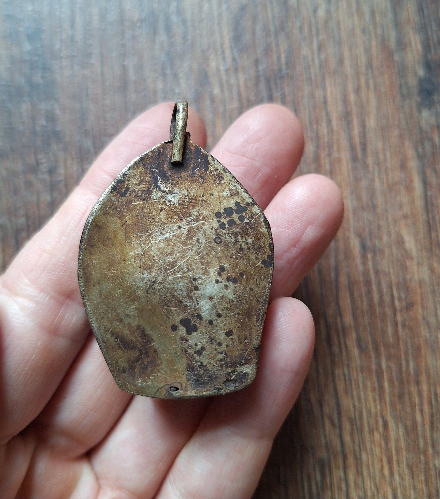 Vintage Nepalese glass pendant Shakyamuni Buddha