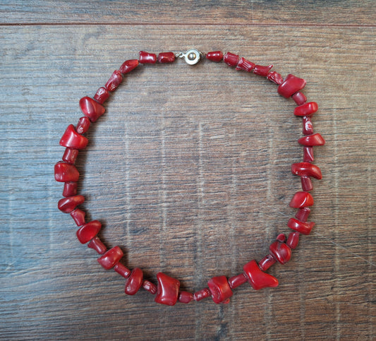 Vintage Himalayan sherpa coral necklace