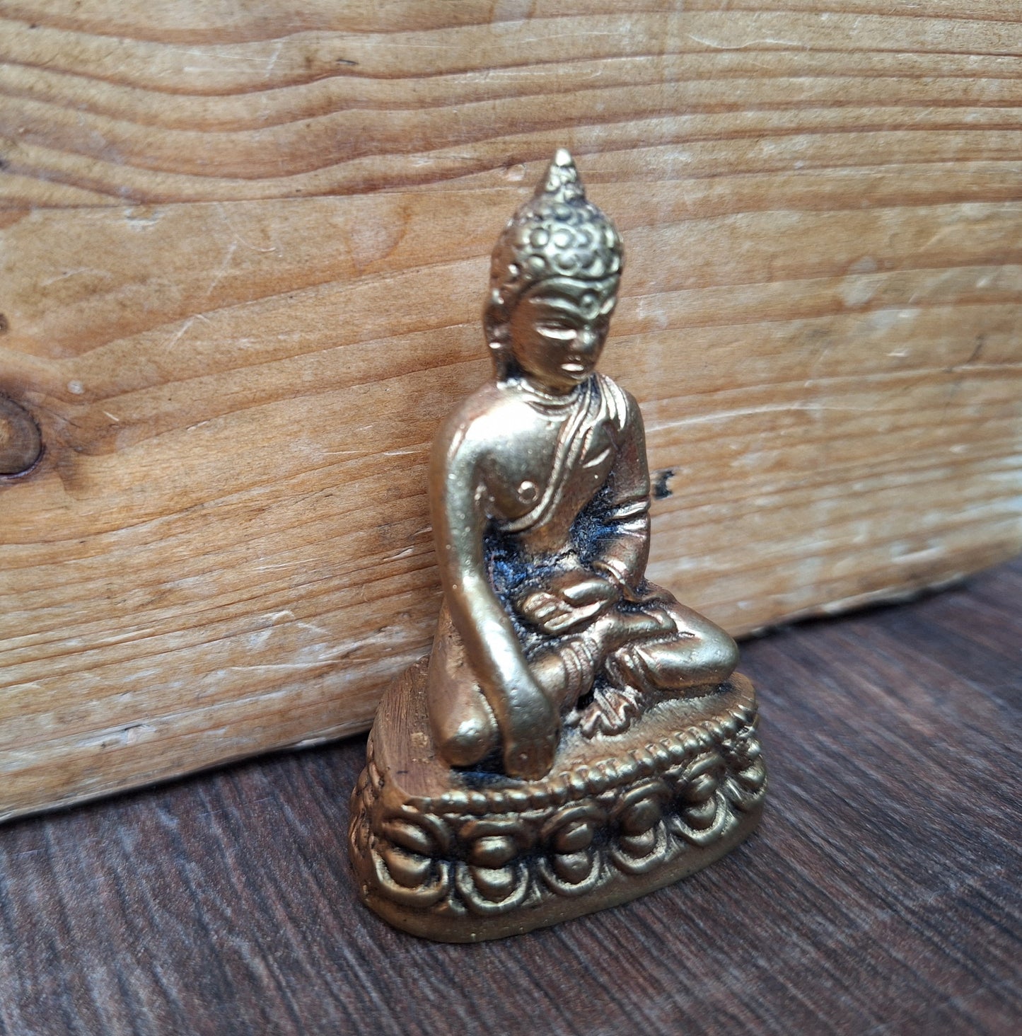 Vintage small Shakyamuni Buddha figurine