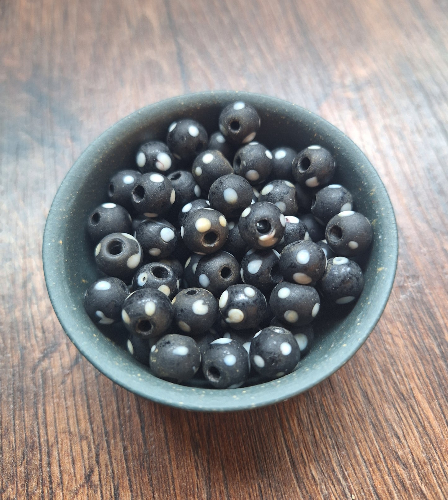 Vintage glass beads Dots, set of 10