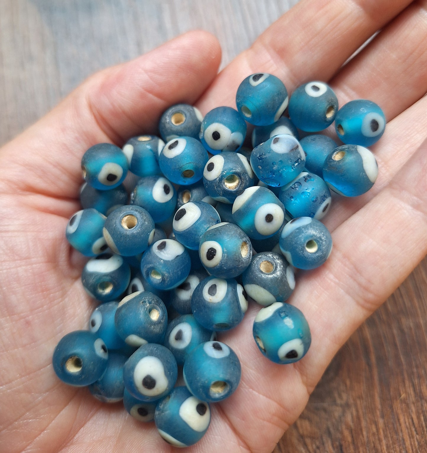Vintage glass beads Eye, light blue, set of 10