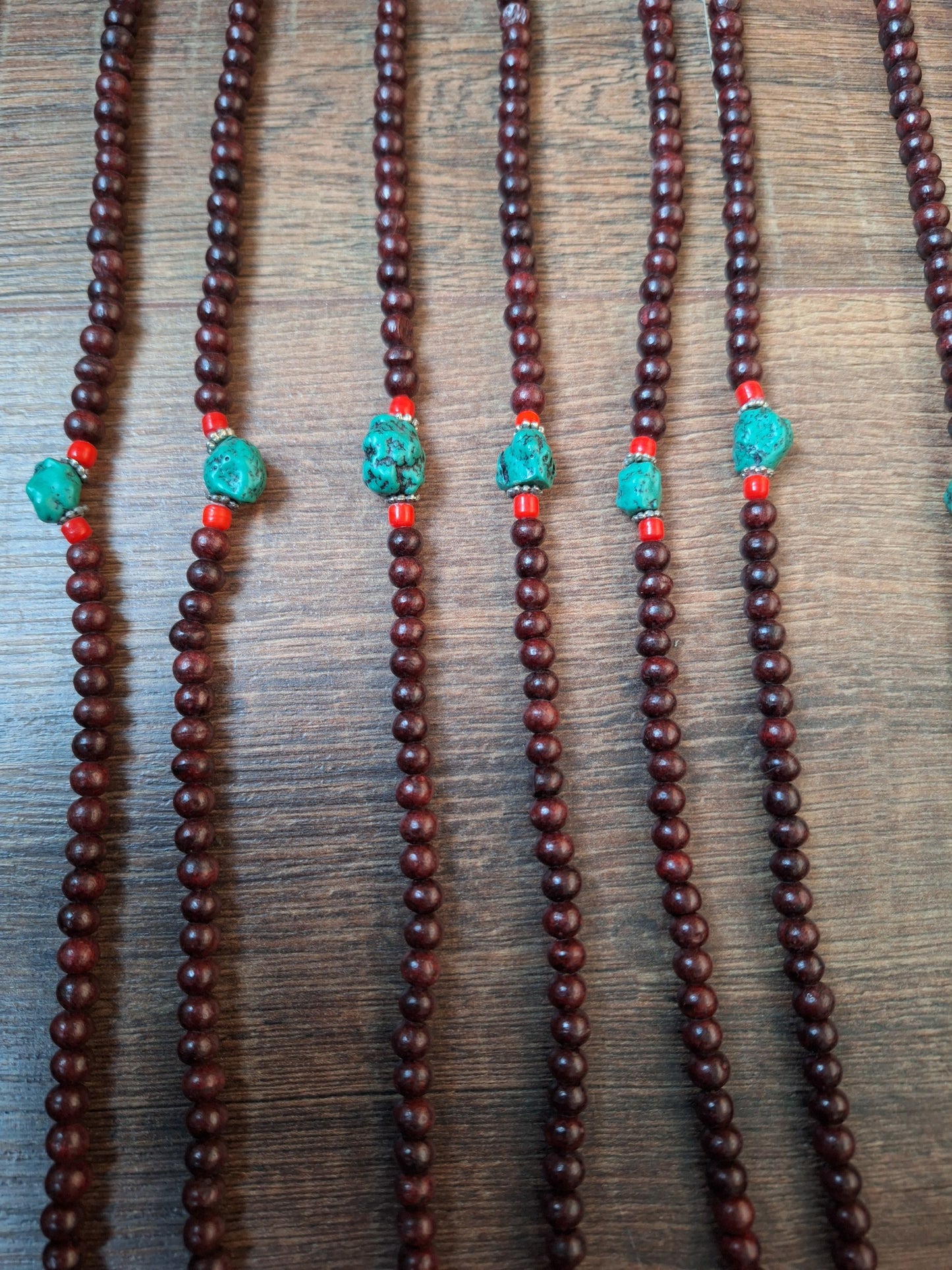 Tibetan rosewood and howlite mala
