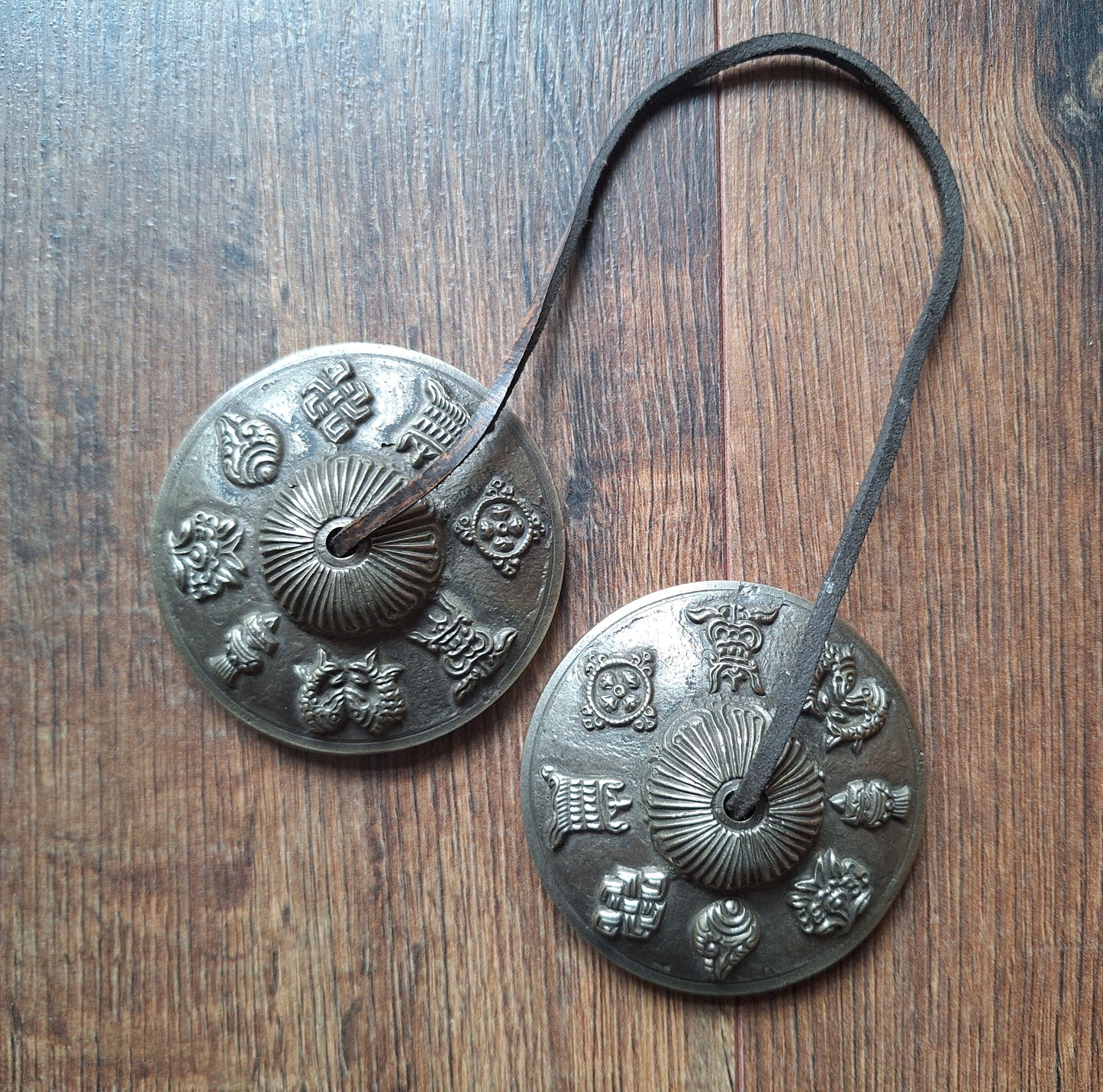 Tingsha bells Auspicious Symbols