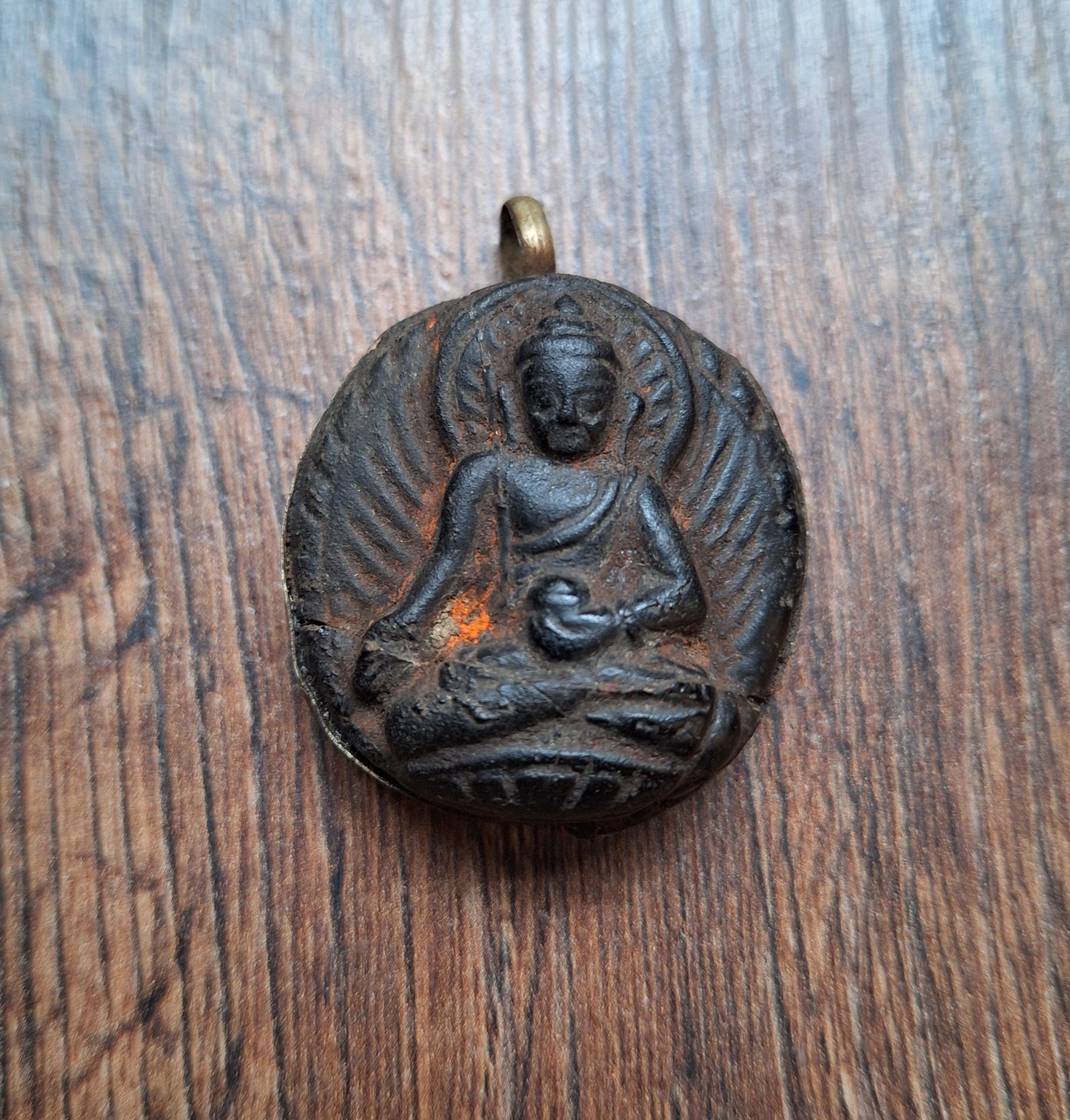 Vintage Nepalese glass pendant Shakyamuni Buddha