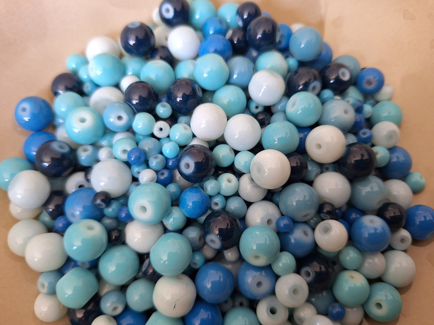 Blue glass beads mix