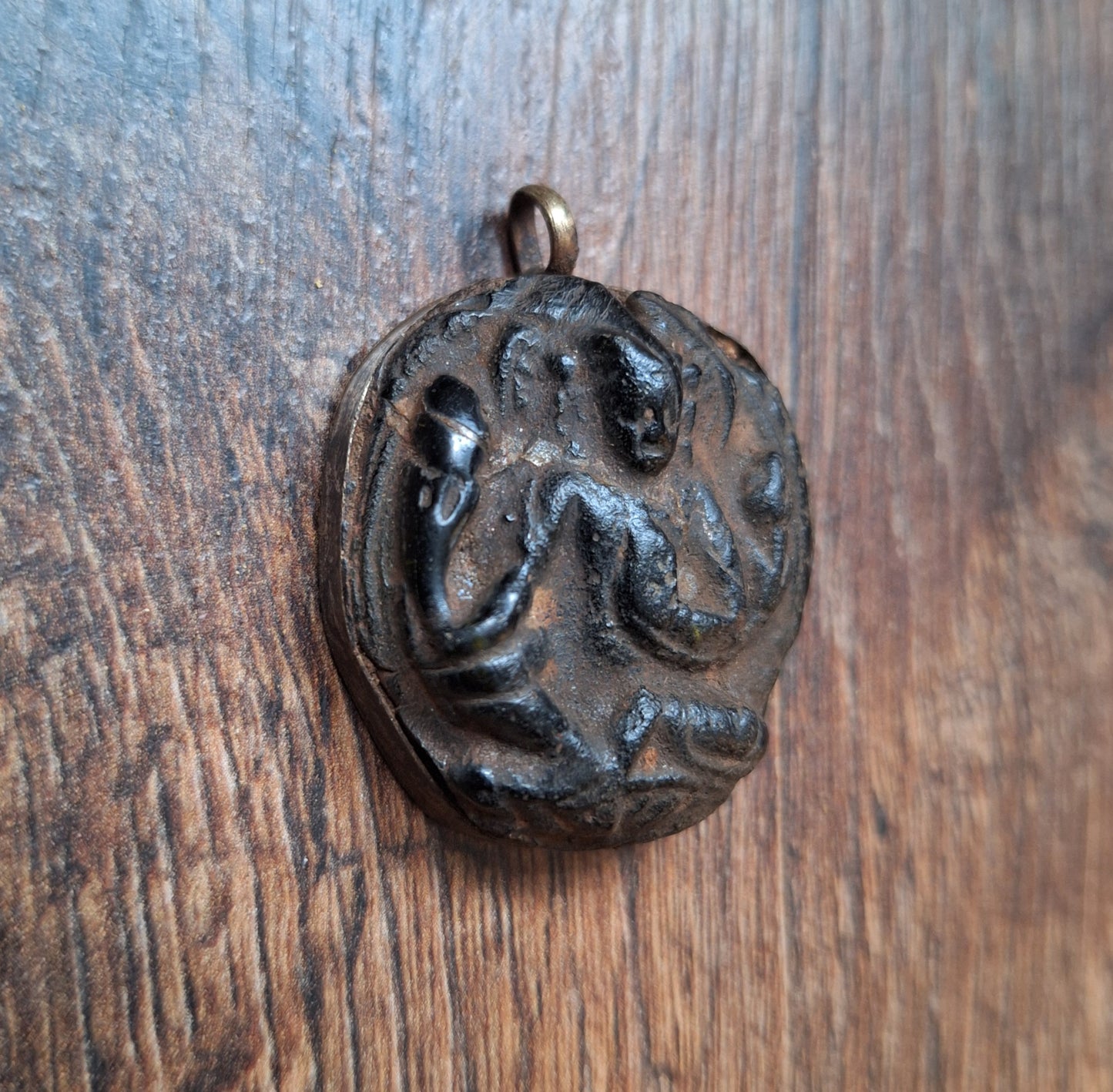 Vintage Nepalese glass pendant Tara