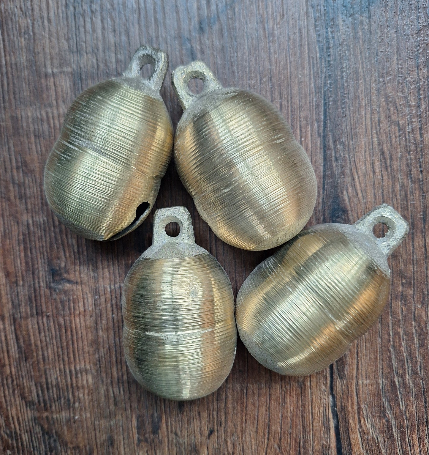 Bell corrugated brass 60 millimeter
