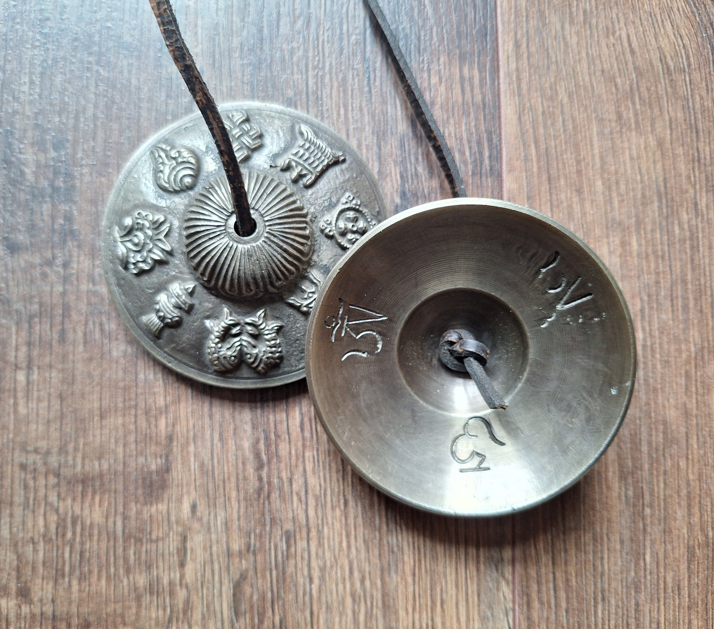 Tingsha bells Auspicious Symbols