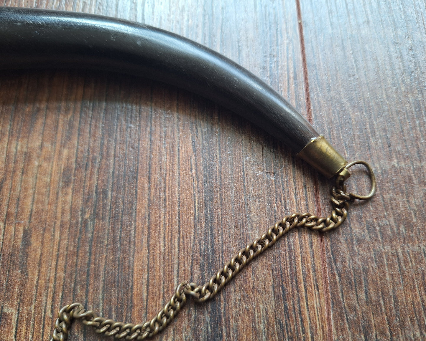 Vintage Indian gazelle horn pendant