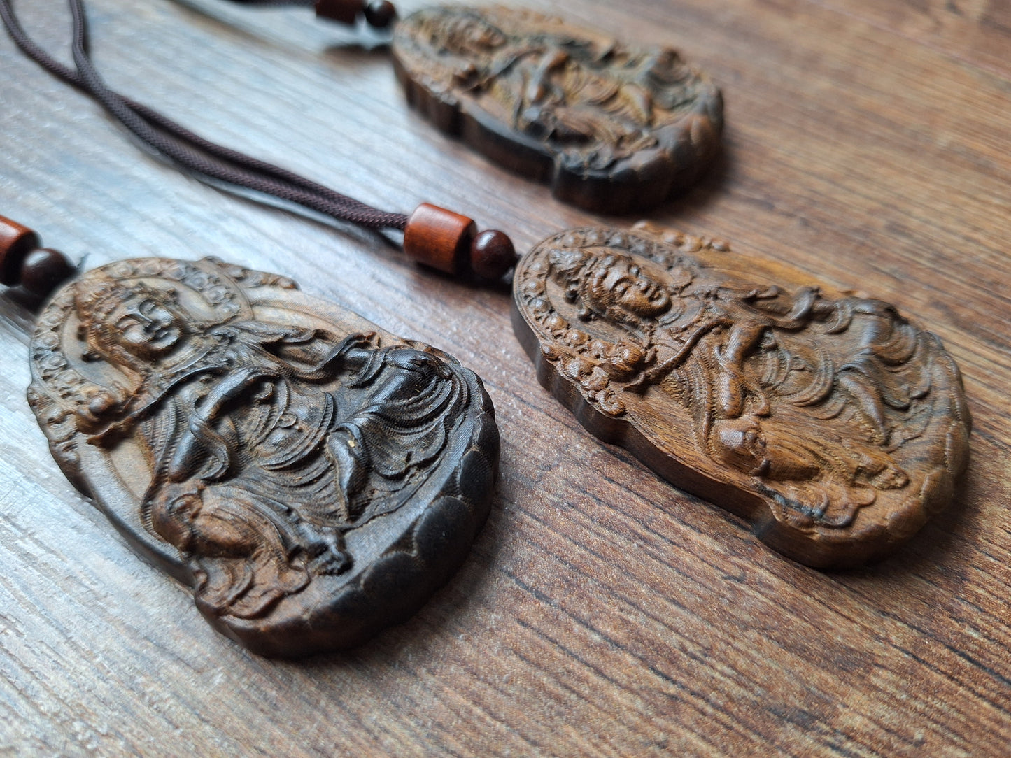 Necklace with wooden pendant Green Tara