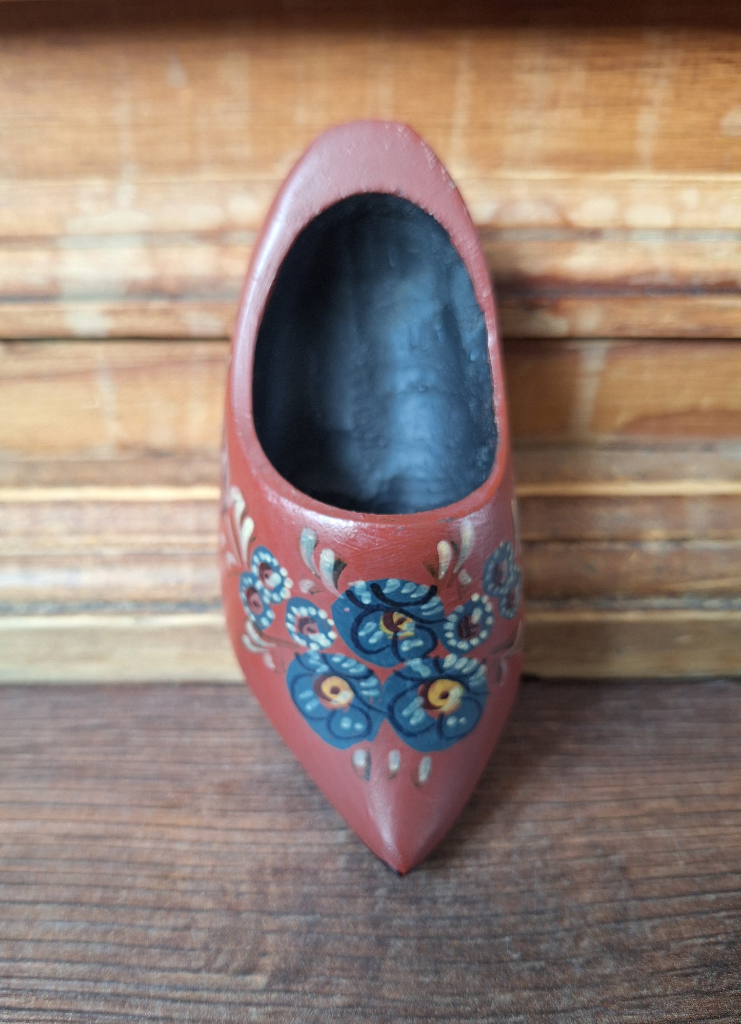 Old Hindelooper painted dutch wooden shoe